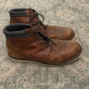 Crevo Javier lace up chestnut colored boots size 9